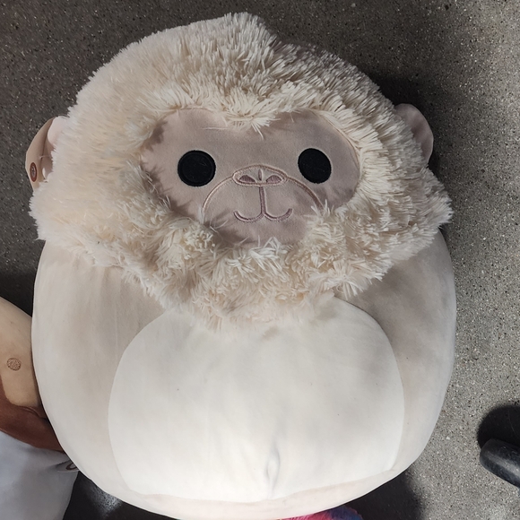 Squishmallows OCTAVE the Snow Monkey 16" large - Picture 2 of 6